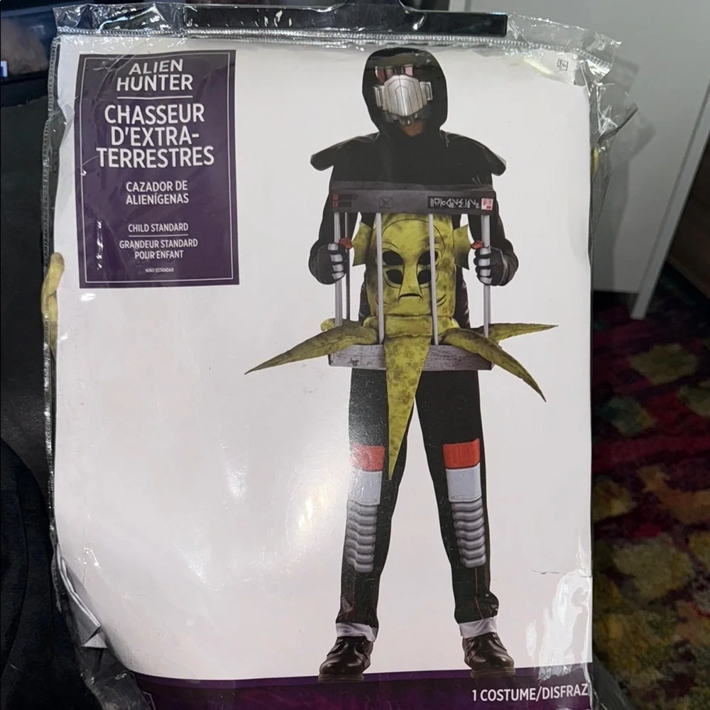 Alien Hunter Kids Themed Halloween Costume - Black With Green Alien Size 8-10